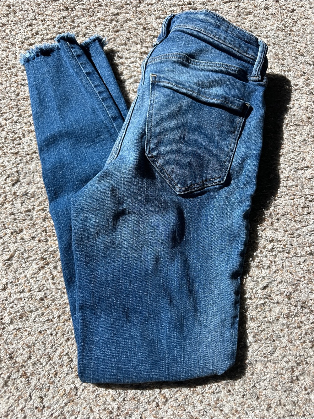 Old Navy Women's Dark Blue Skinny Jeans with Frayed Hem